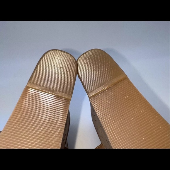 Guess Tan Brown wedge Strappy sandals Cork Heels Women’s 9 heels vegan leather - Picture 7 of 10